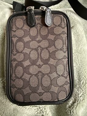 Coach Stanton CH097 Crossbody Black Pebbled Leather w/ Brown Signature Jacquard.